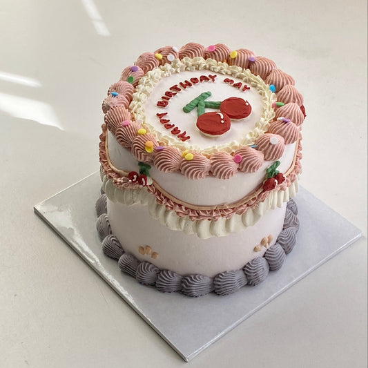 Nice Nice Vintage Piping